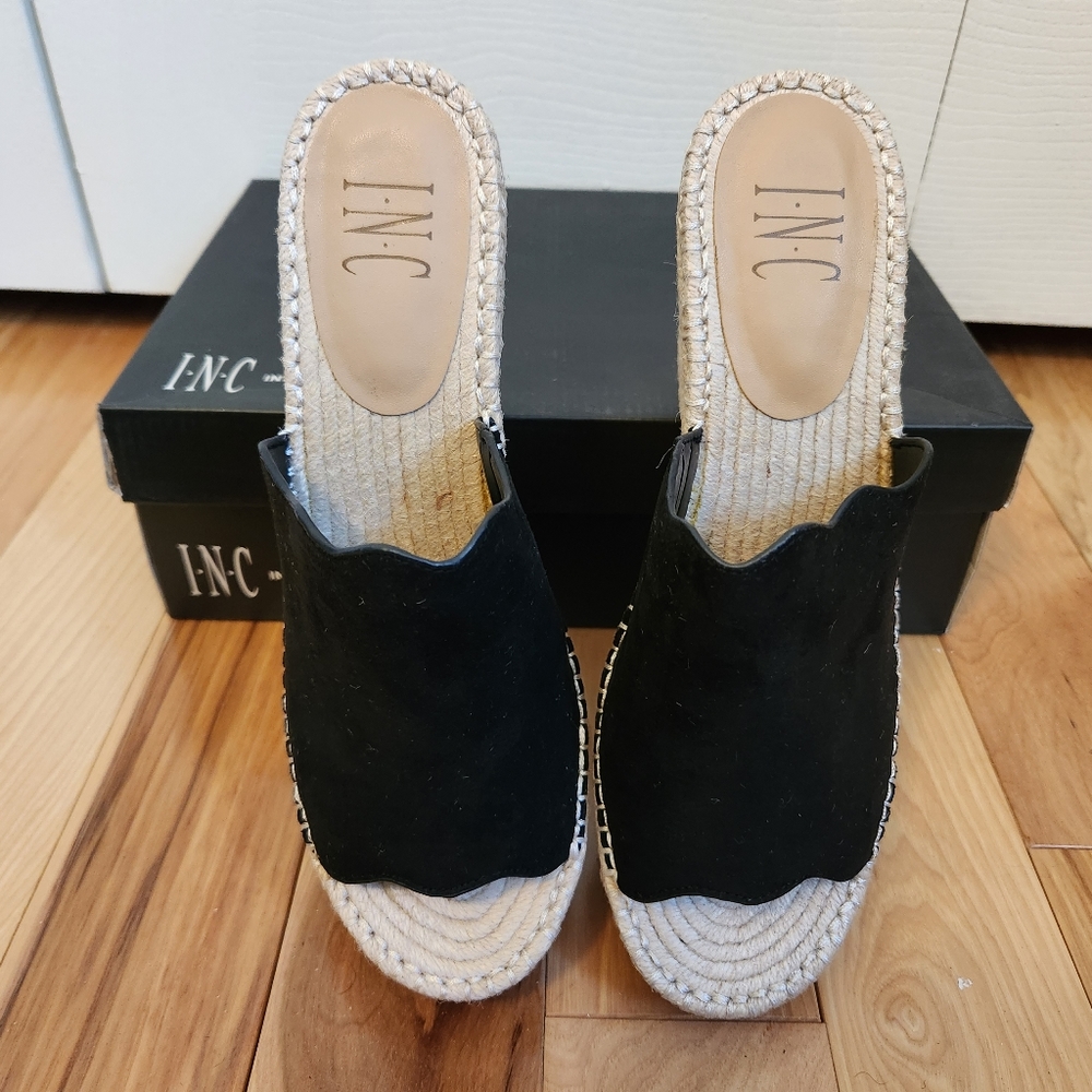INC **Camile** Women's Black Platform Scallop Wedge Espadrille Shoe - SZ 9 (NIB)